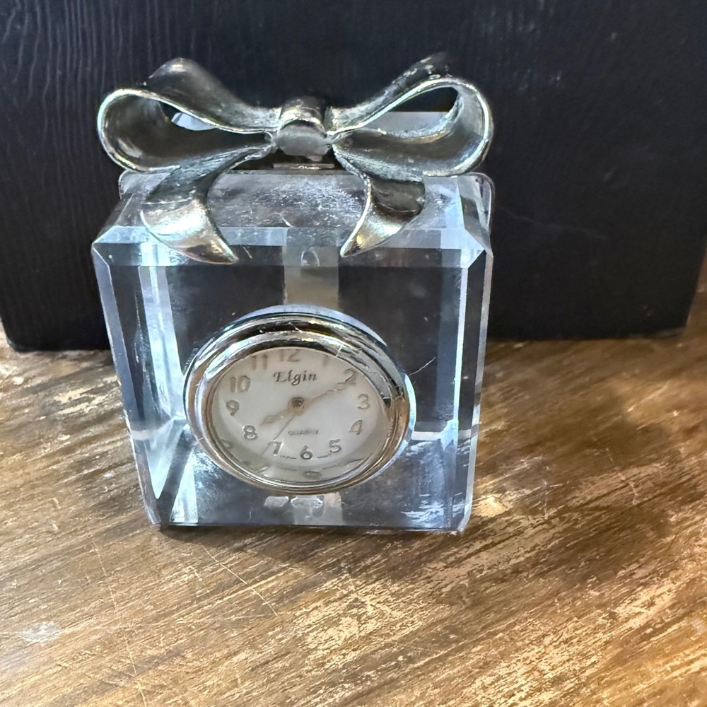 Elgin Vintage Quartz Desk Clock Clear Acrylic Gift Box Silver Bow Works